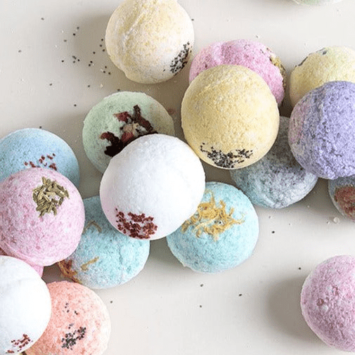 Natural Bath Bombs and Shower Steamers Set - in a Gift Box - GNS Beauty & Personal Care