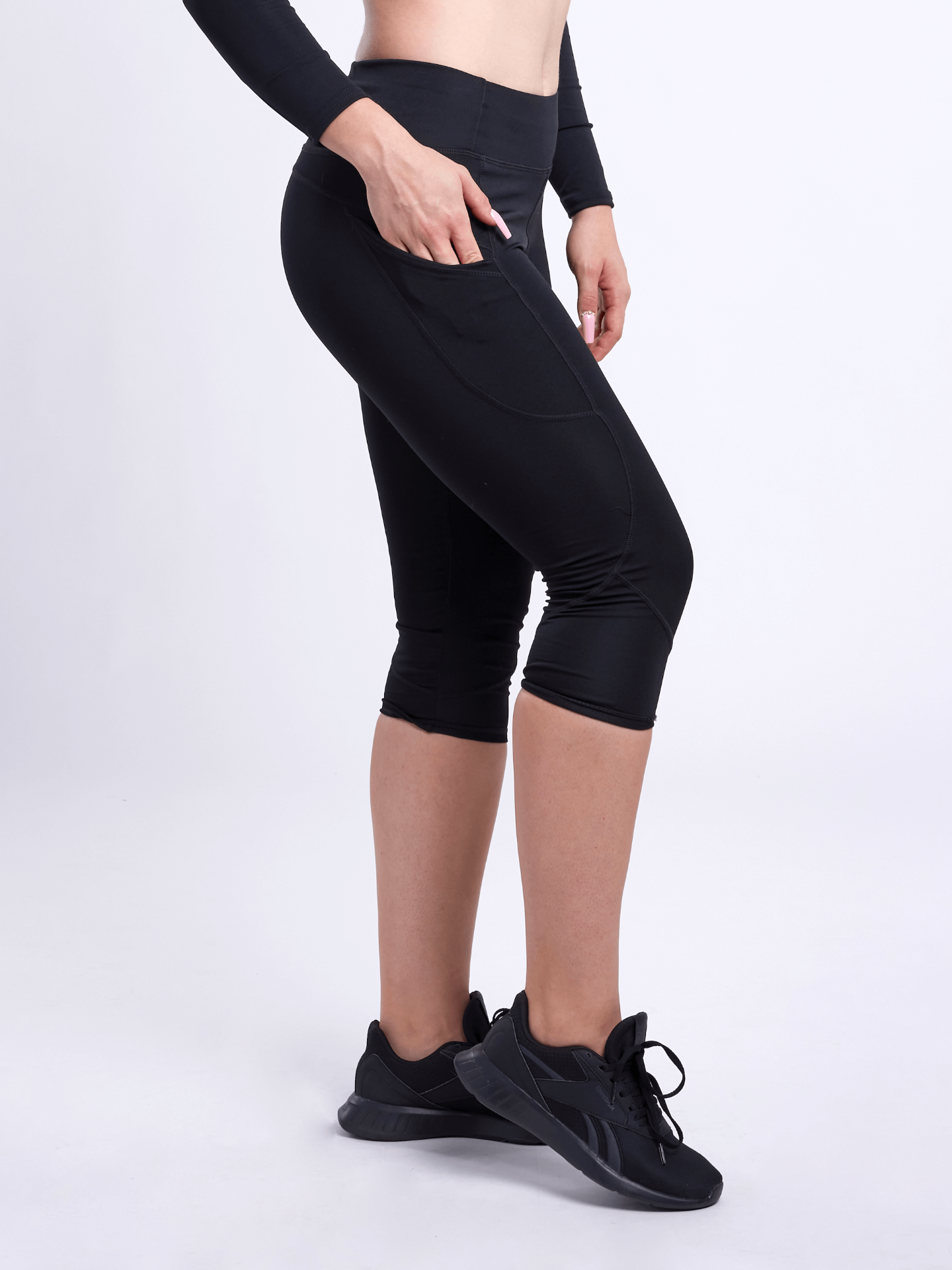 Mid-Rise Capri Leggings with Side Pockets for Women