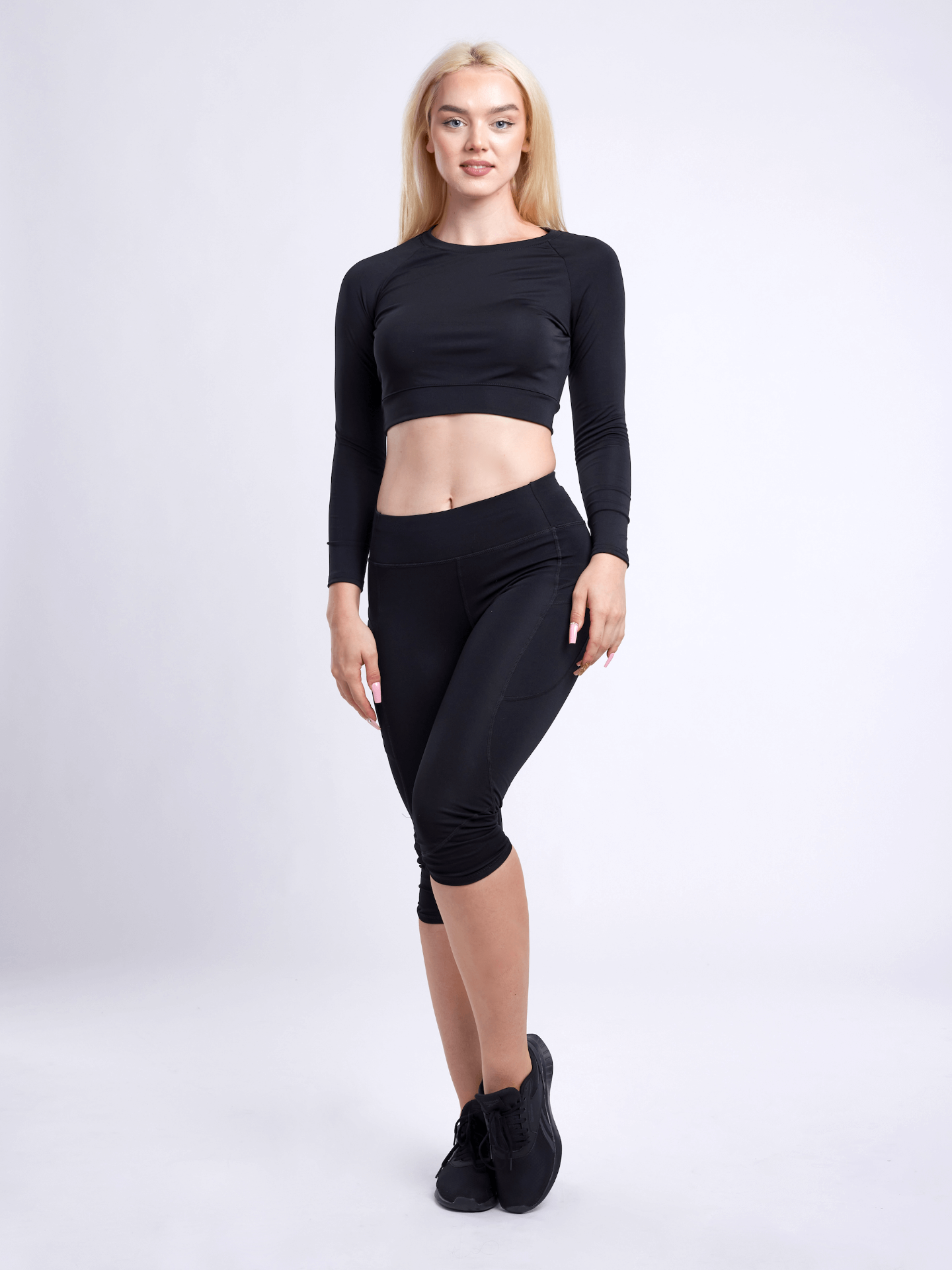 Mid-Rise Capri Leggings with Side Pockets for Women