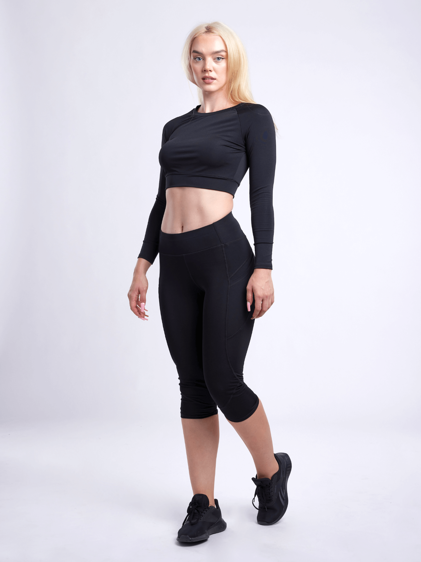 Mid-Rise Capri Leggings with Side Pockets for Women