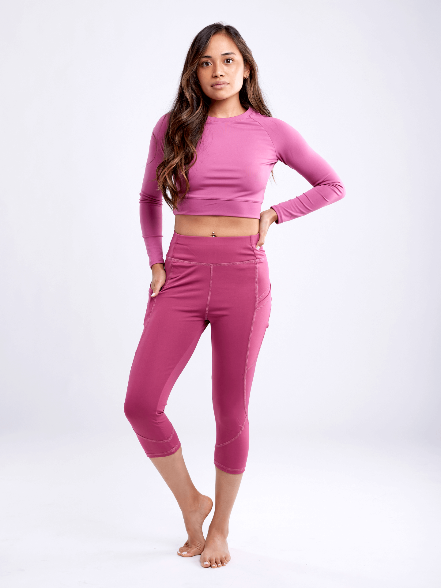 Mid-Rise Capri Leggings with Side Pockets for Women