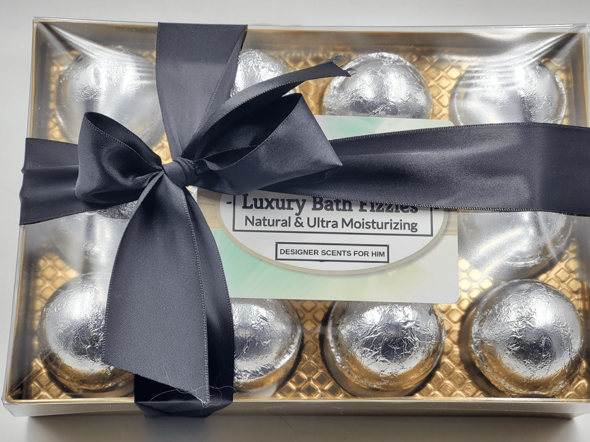 Designer Scents Bath Bomb Gift Set for Men with 12 foil - wrapped 2.5 oz bath bombs, ultra - moisturizing, great for dry skin, makes a nice gift - GNS Beauty & Personal Care