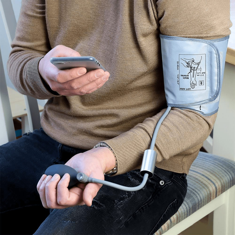 Lifemax Bluetooth Blood Pressure Monitor - GNS Beauty & Personal Care
