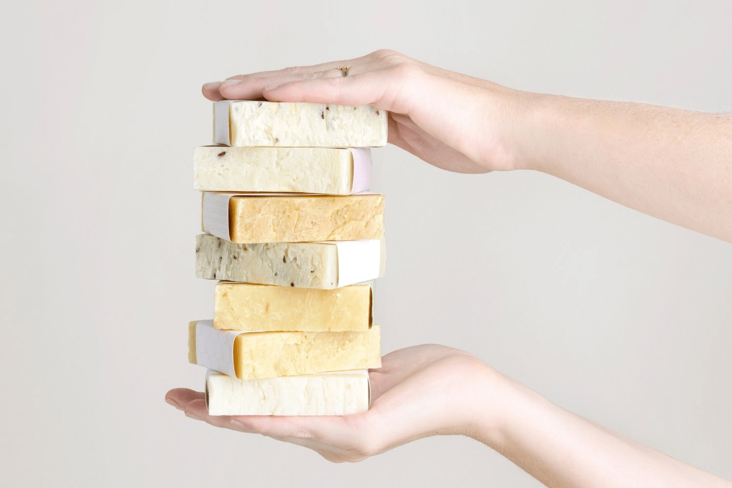 Natural Handmade Soap Gift Set – A Luxurious & Eco - Friendly Self - Care Experience - GNS Beauty & Personal Care