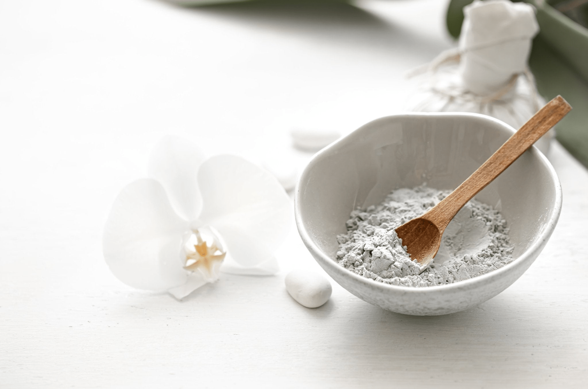 Organic Dead Sea Mud Mask With Bentonite Clay - Exfoliate & Rejuvenate - GNS Beauty & Personal Care