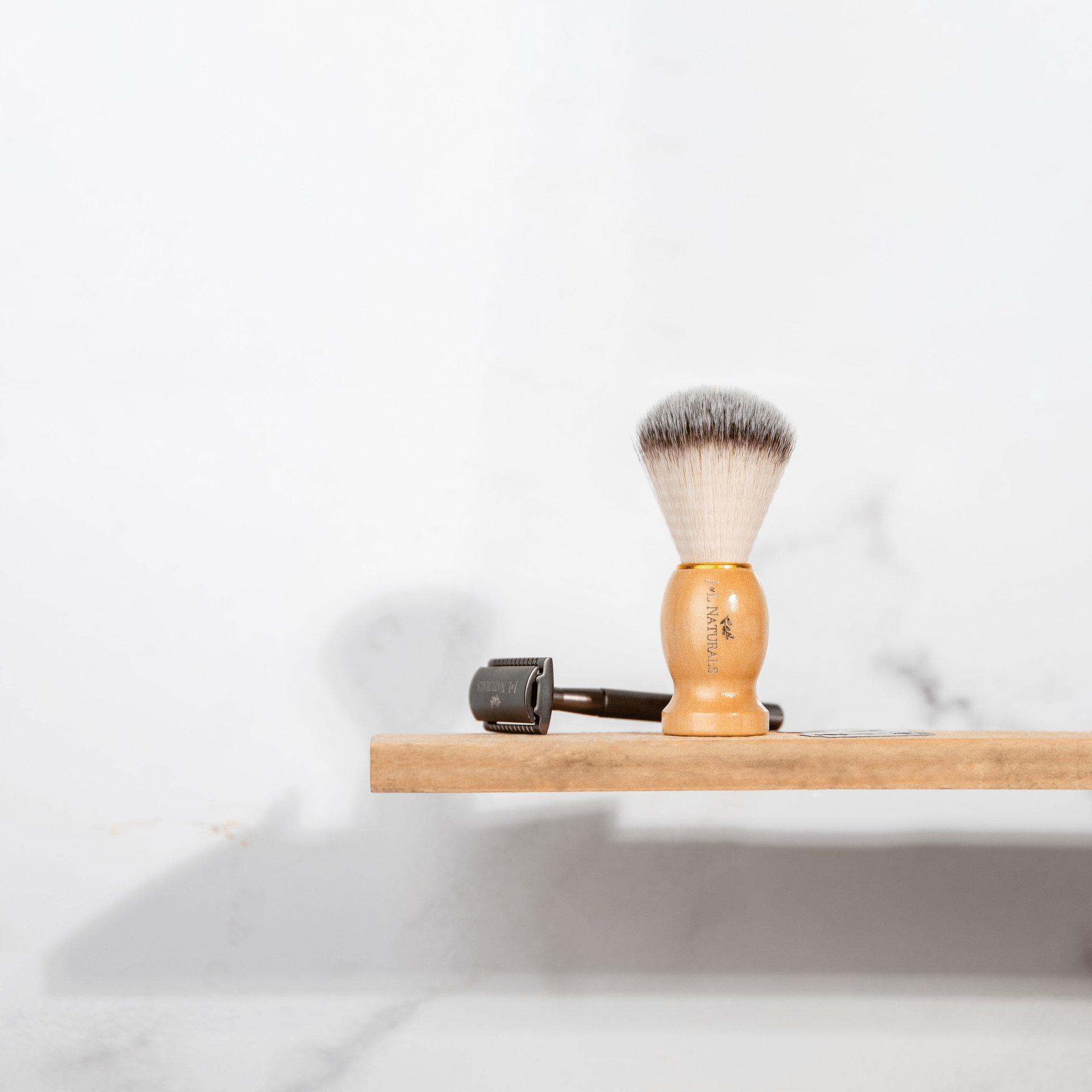 Shave Brush – Elevate Your Grooming Routine with Superior Lather & Comfort - GNS Beauty & Personal Care